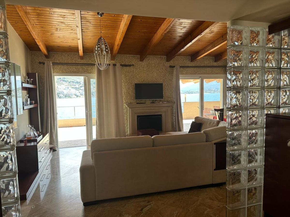 Апартаменти Penthouse Sea View Саранда Екстер'єр фото